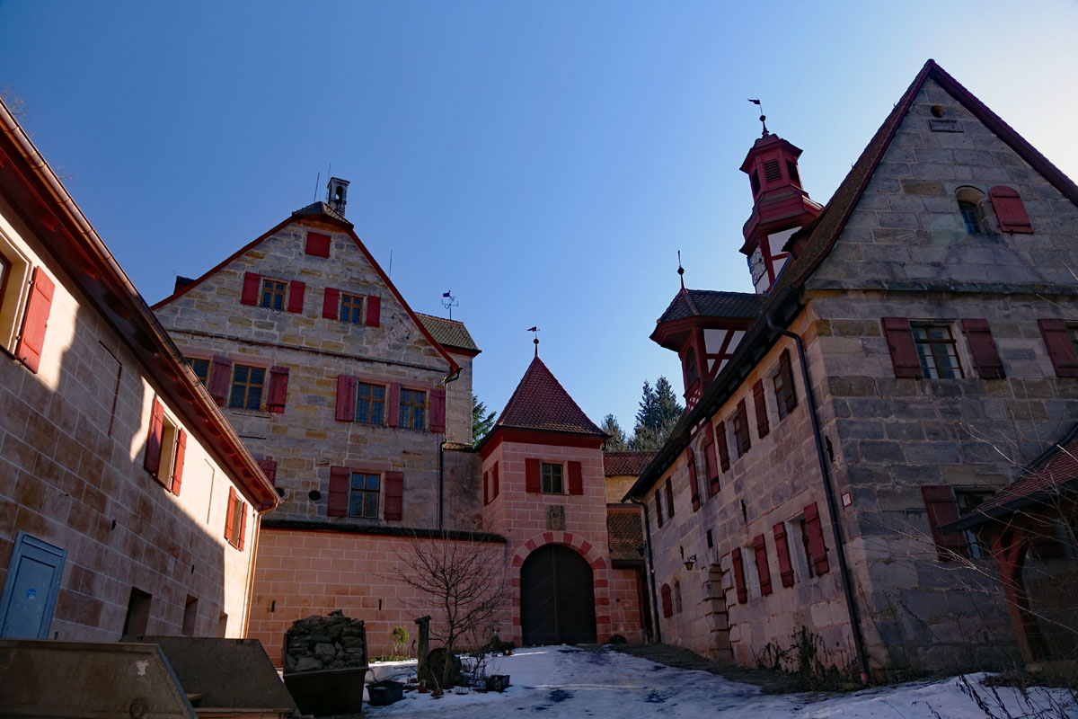 Schloss Burg Gruensberg Altdorf bei Nuernberg Wallenstein Rundweg Wandern Bayern Mittelfranken