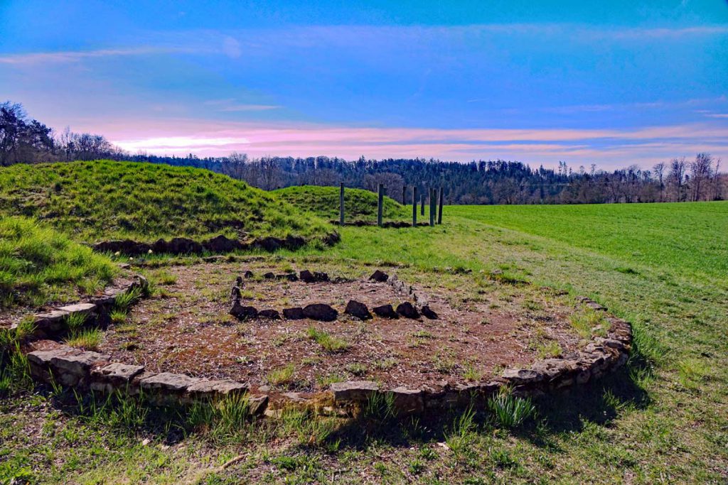 Auf den Spuren der Kelten in Franken 15 wanderwege kelten franken altmühltal thalmässing geschichtsdorf landersdorf