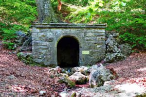 römerbrunnen ludwigswald stadtwald weißenburg altmühltal