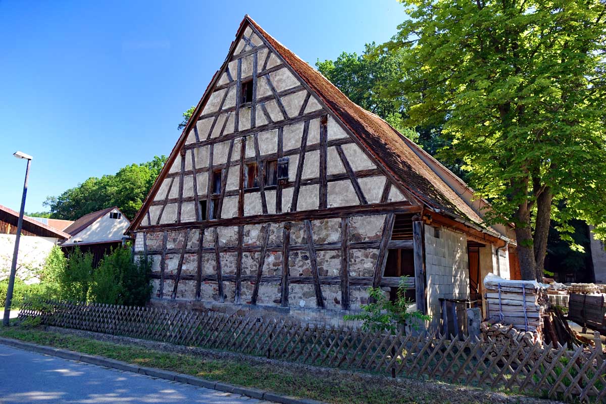 altes fachwerkhaus in buchschwabach bei roßtal