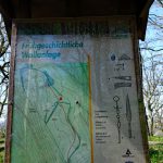 Infotafel ehemalige Wallanlage auf dem Plateau Gangolfsberg im Biospärenreservat Rhön