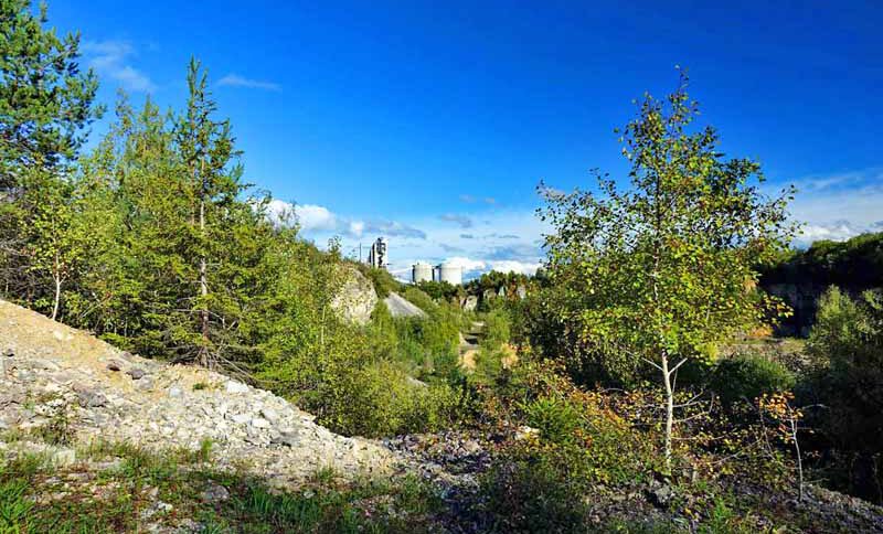 wandern im altmühltal steinbruch solnhofen