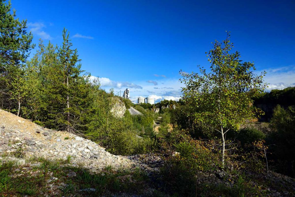 wandern im altmühltal steinbruch solnhofen