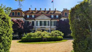 SCHLOSSPARK DENNENLOHE 5 schloss dennenlohe mittelfranken familie von süsskind grüner baron