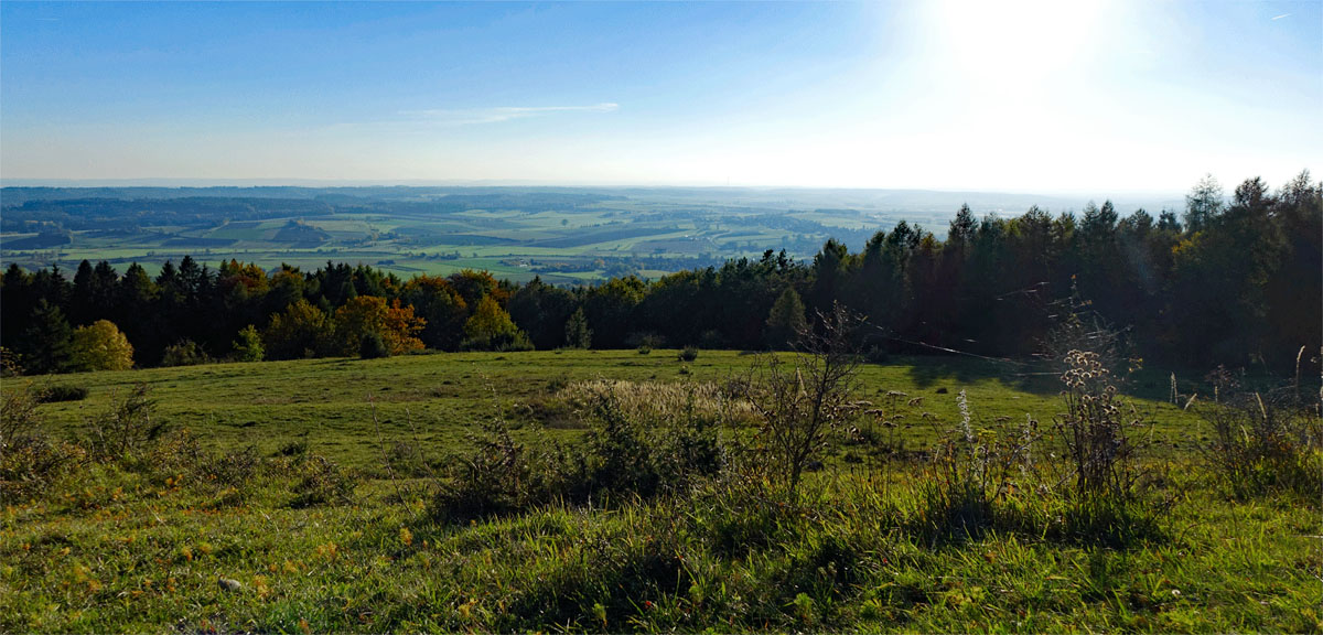 ausblick hesselberg südhang trockenrasen osterwiese