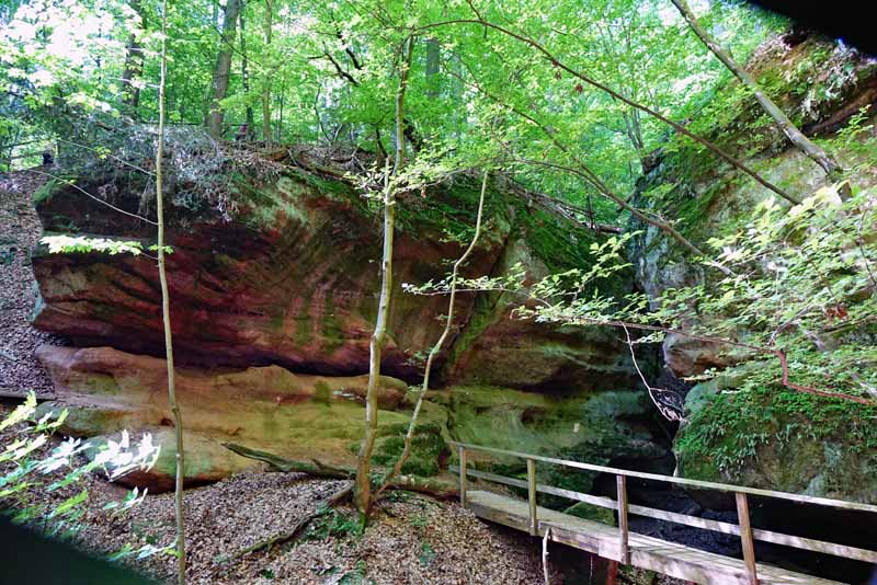 Mehr als nur Stein und Fels: Die schönsten Geotope in Mittelfranken 23 schlucht klamm schnittlinger loch franken spalt