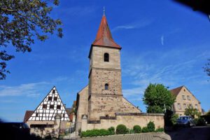 Schnittlinger Loch bei Spalt (Landkreis Roth) 15 kirche fünfbronn spalt wandern mittelfranken spalter hügellland