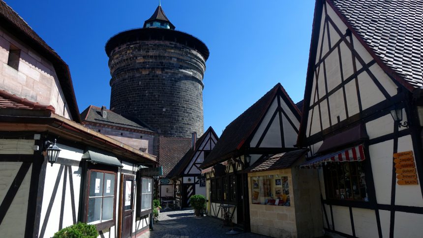 nürnberg altstadt sightseeing königstor handwerkerhof