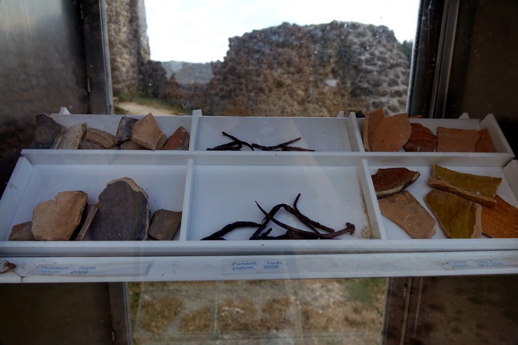 Ausgrabungen von Tonscherben wurden auf das Jahr 3000 vor Christus datiert
