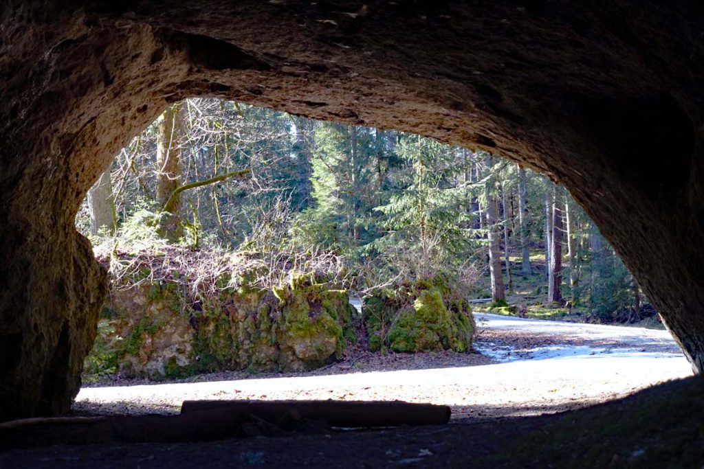 Die schönsten Wanderungen in Oberfranken - Teil 2 11 auerhahnweg wandern veldensteiner forst lochstein fränkische schweiz