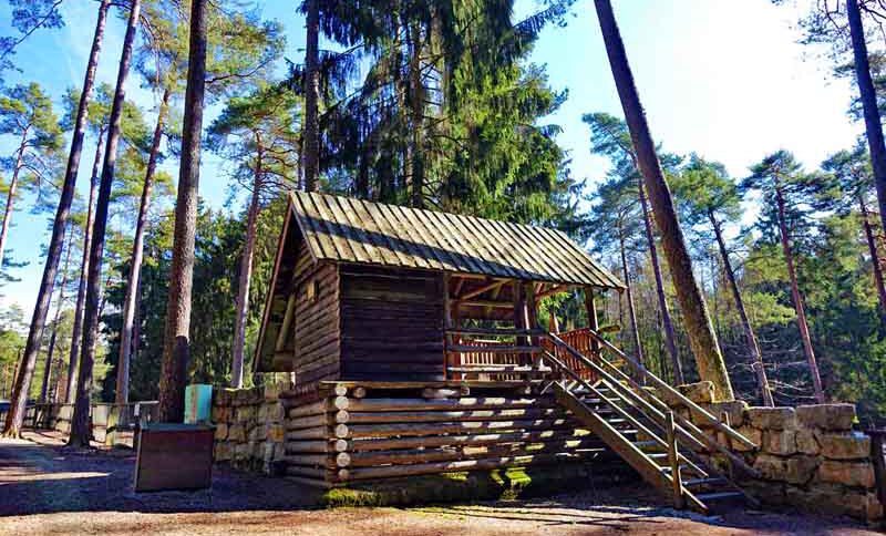 eingang wildgehege hufeisen veldensteiner forst franken bayern