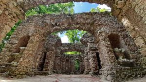 schloss garten park bayreuth wonsees felsengarten sanspareil ruinentheater