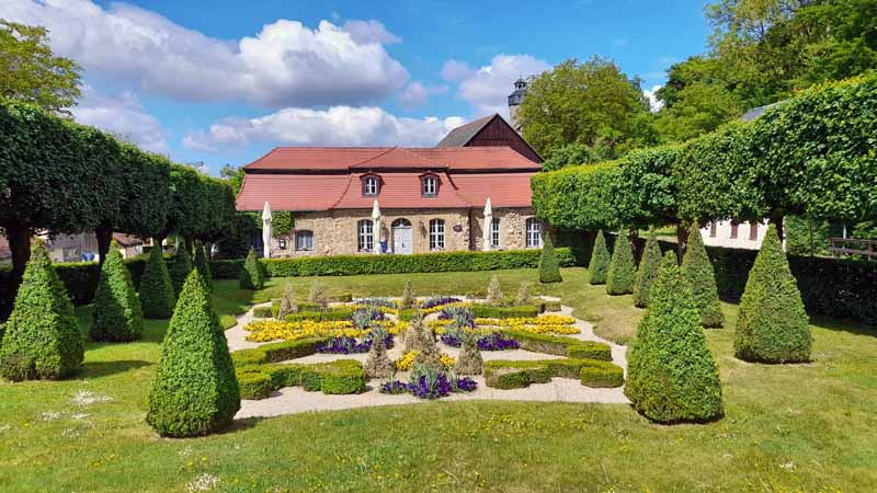 FELSENGARTEN SANSPAREIL 24 küchenbau felsengarten sanspareil
