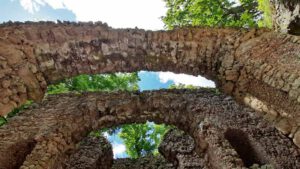 FELSENGARTEN SANSPAREIL 22 ruinen theater sanspareil wonsees oberfranken park