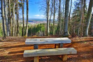 zeugenberg schlossberg heideck wanderung picknick