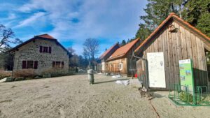 Waldhistorischer Lehrpfad im Naturpark Steinwald (Oberpfalz) 18 naturpark steinwald infostelle gaststätte waldhaus