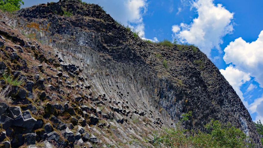 die schönsten geotope in bayern oberpfalz familie kinder wandern ausflug parkstein basalt
