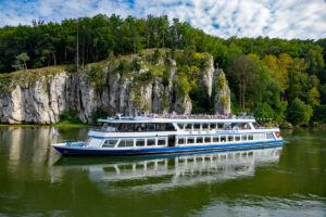 donau schiff altmühltal weltenburger enge befreiungshalle