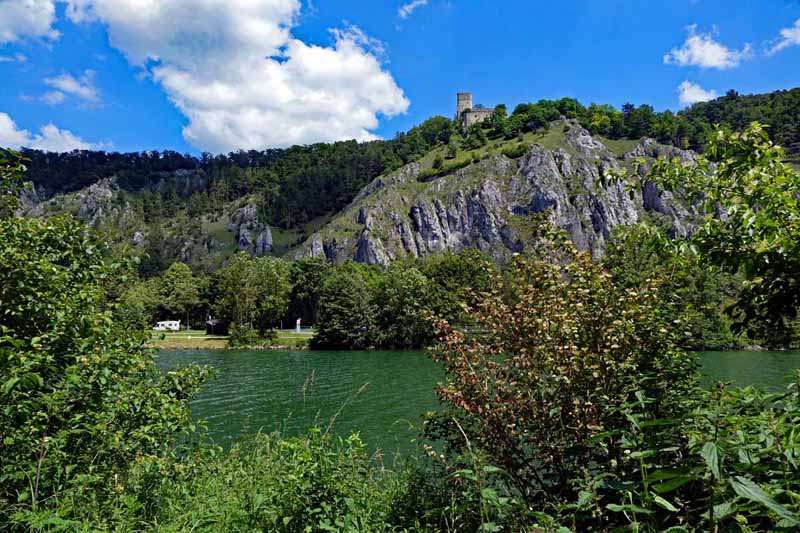 Erlebnispfad Juralandschaft in Essing (Altmühltal) 17 wandern altmühltal essing kelheim altmühl burg randeck