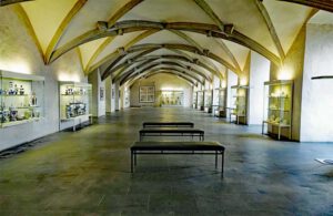 residenz ansbach gewölbehalle markgrafen porzellan
