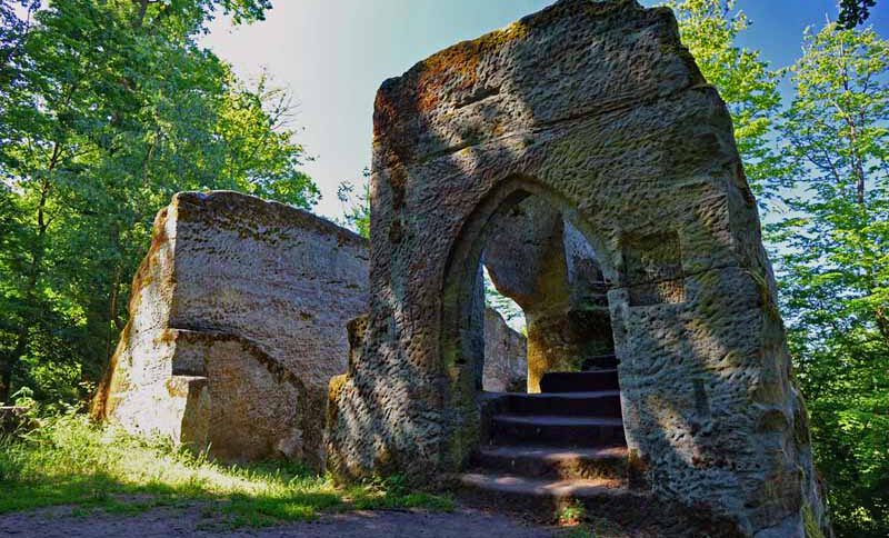 BURGRUINE ROTENHAN (Naturpark Haßberge) 2 ruine rotenhan felsenburg hassberge ebern unterfranken