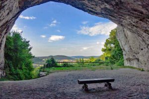 kraftorte wanderung velburg oberpfalz hohlloch geotop