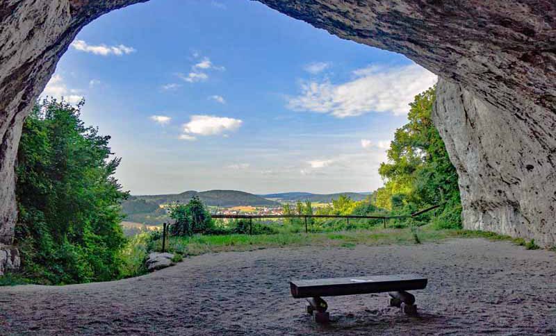 kraftorte wanderung velburg oberpfalz hohlloch geotop