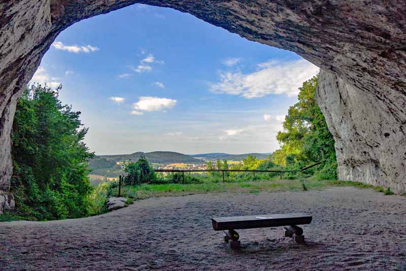 kraftorte wanderung velburg oberpfalz hohlloch geotop