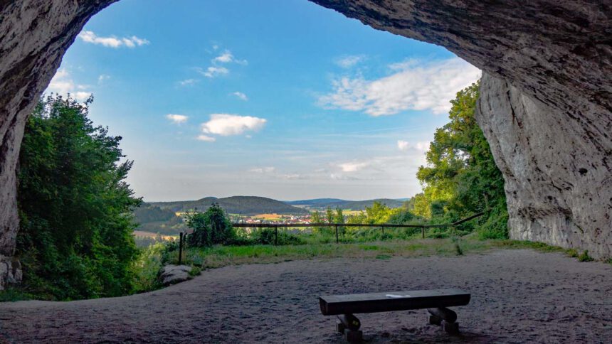 kraftorte wanderung velburg oberpfalz hohlloch geotop