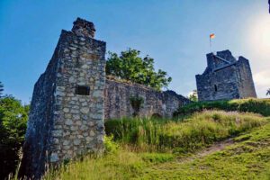 SCHLÖSSER, BURGEN UND RUINEN IN DER OBERPFALZ 12 kraftorte velburg neumarkt oberpfalz wanderung