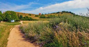 Rundwanderung durch das romantische Wiesenttal - Von der Streitburg zur Binghöhle (Fränkische Schweiz) 26 wanderung auf die ehrenbürg walberla
