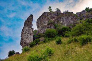 wanderung geotope zwillingsfelsen ehrenbürg walberla