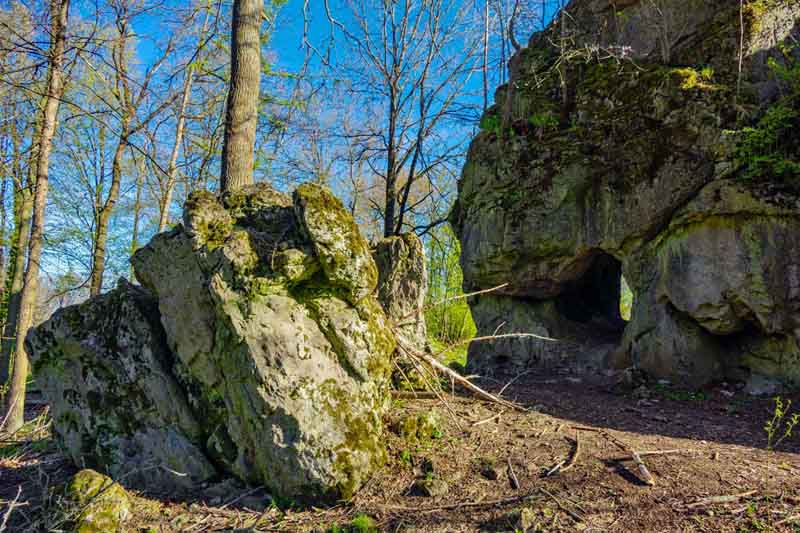 Noch mehr Höhlen und Felsen - Die schönsten Geotope in Oberfranken 20 geotope oberfranke hohler stein schwalbthal