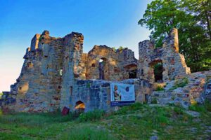 deutscher burgenwinkel naturpark haßberge ebern ruine burg raueneck