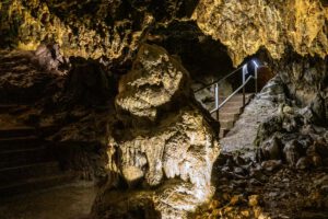 könig-otto-höhle velburg oberpfalz bayern schauhöhle