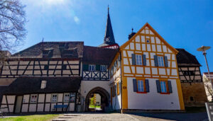 Vom Erlebnis-Geotop Lindle zu den Ofnethöhlen 29 kirchenburgmuseum mönchsondheim iphofen kitzingen steigerwald franken bayern