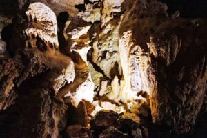 könig otto höhle velburg schauhöhle oberpfalz bayern