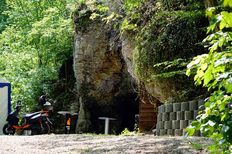 Ailsbachtal-Rundweg von Behringersmühle 11 geotop konstantinengrotte behringersmühle fränkische schweiz ailsbachtal