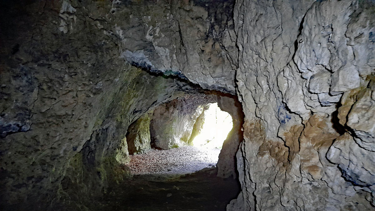 saalburggrotte plecher höhlenweg veldensteiner forst fränkische schweiz wandern