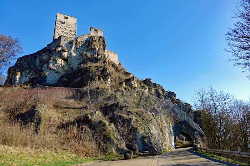 Die schönsten Geotope in Oberbayern 19 burg wellheim altmühltal geotope oberbayern