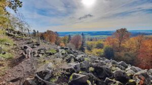 Rauher Kulm: Naturwunder Vulkan 9 rauher kulm oberpfalz wanderung gipfel