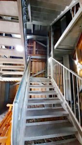 Rauher Kulm: Naturwunder Vulkan 18 stufen treppe turm rauher kulm wandern oberpfälzer wald