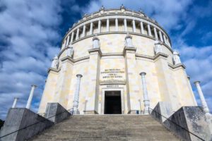 ausflug wandern altmühltal kelheim altstadt befreiungshalle