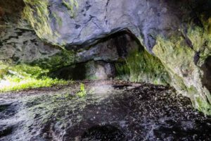 Vom Erlebnis-Geotop Lindle zu den Ofnethöhlen 15 wandern nördlinger ries schwaben bayern große ofnethöhle