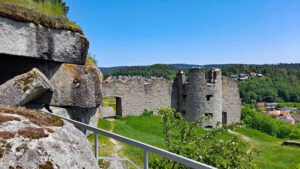 Weg des Granits in Flossenbürg 4 weg des granits wandern ruine flossenbürg rundweg