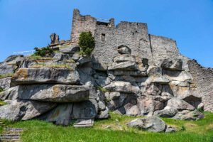 Weg des Granits in Flossenbürg 8 weg des granits flossenbürg ruine burg rundweg