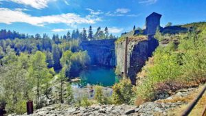 film kulisse schiefer steinbruch lehesten thüringen