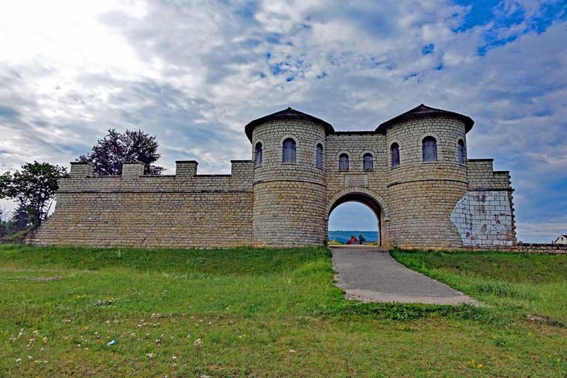 10 bezaubernde Wandertouren im Altmühltal 10 römerstadt weißenburg altmühltal