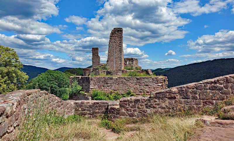 WANDERN IN DEUTSCHLAND 2 wandern ausflugsziele dahner felsenland pfälzerwald burg altdahn