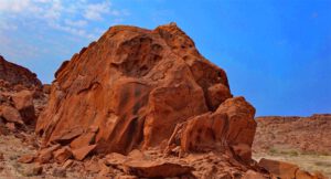 ausflug damaraland korixas twyfelfontein orgelpfeifen burnt mountain namib